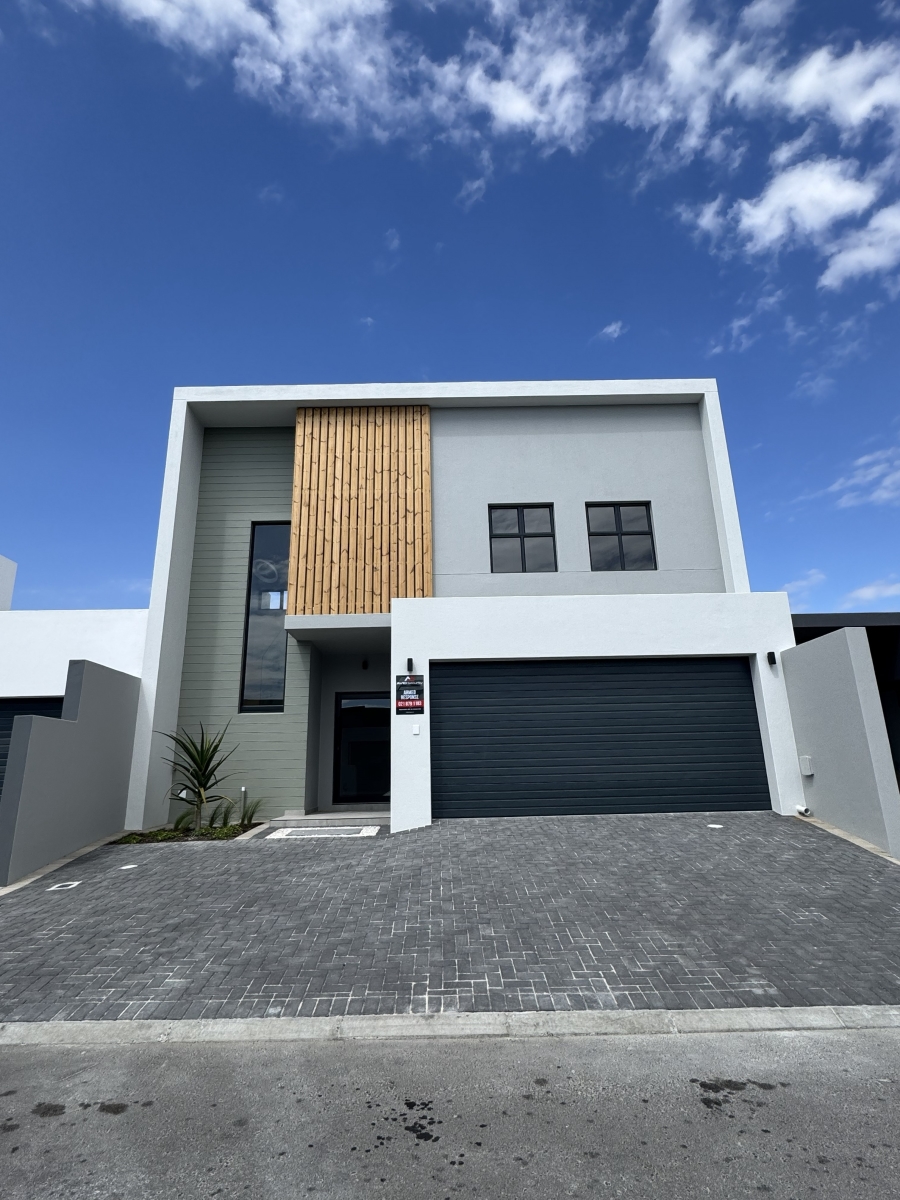 4 Bedroom Property for Sale in Sandown Western Cape